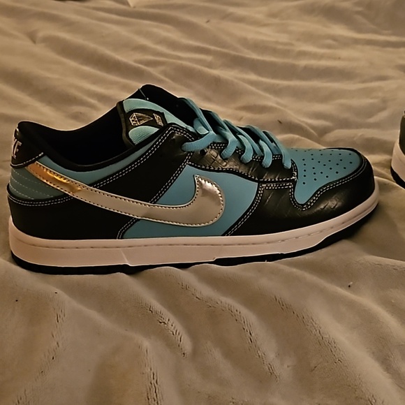 Nike Dunk SB x Diamond Co, the "Tiffany" Size 9.5 - Picture 6 of 9
